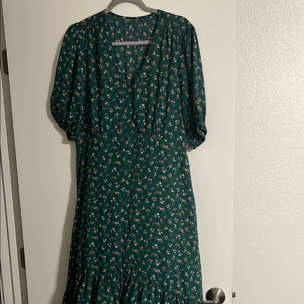 Forest Green Puff Sleeve V-Neck Midi Sundress